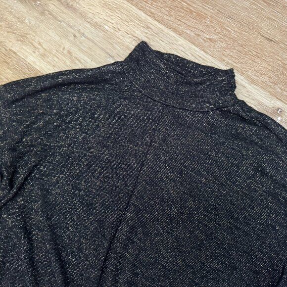 Jennifer Lopez Black Gold Metallic Twisted Knot Top Size M - Picture 9 of 10